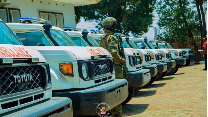 RDC-ITURI : LE GOUVERNEMENT DOTE LA PROVINCE DE 10 AMBULANCES NEUVES FACE À EBOLA, LA POPULATION RESSERRE LES RANGS AUTOUR DE FÉLIX TSHISEKED