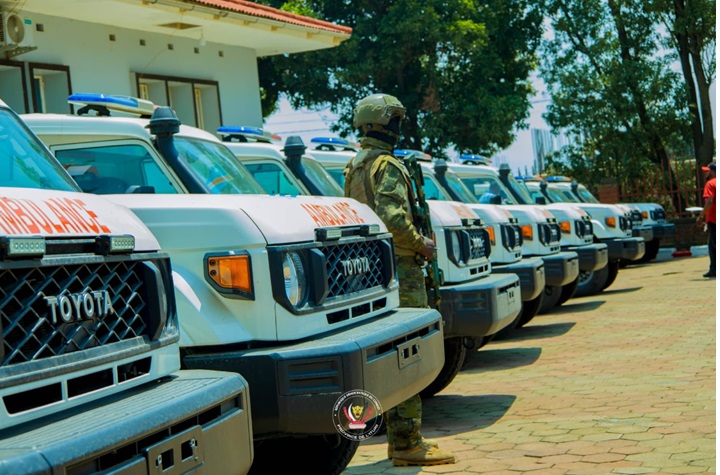 RDC-ITURI : LE GOUVERNEMENT DOTE LA PROVINCE DE 10 AMBULANCES NEUVES FACE À EBOLA, LA POPULATION RESSERRE LES RANGS AUTOUR DE FÉLIX TSHISEKED